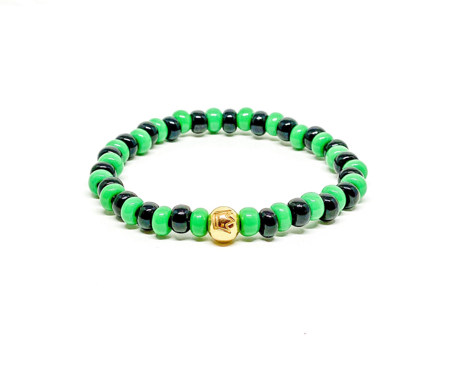 Men’s Bracelet with glass beads and gold stainless steel.